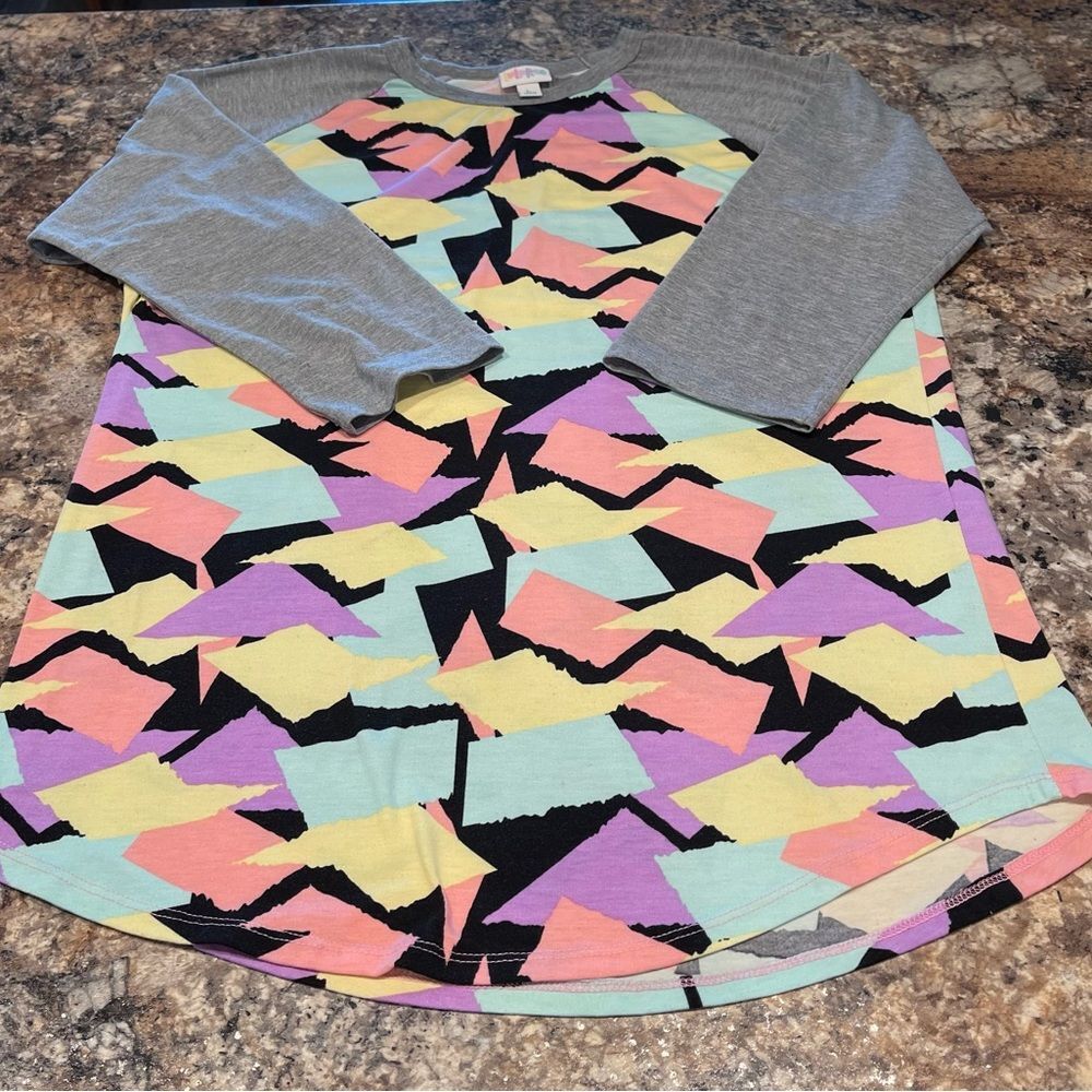 Women’s LuLaRoe shirt